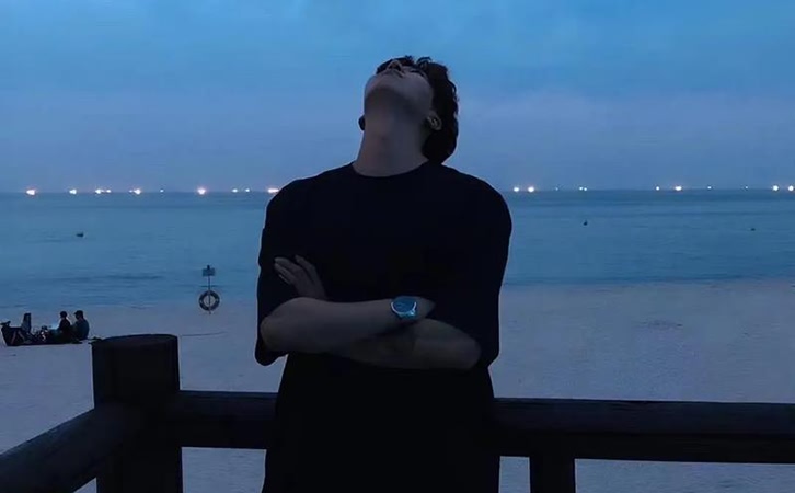 男人出轨后的表现:心理与行为的深度剖析