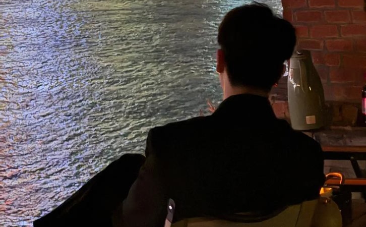 如何应对丈夫出轨：处理方法与心理调适