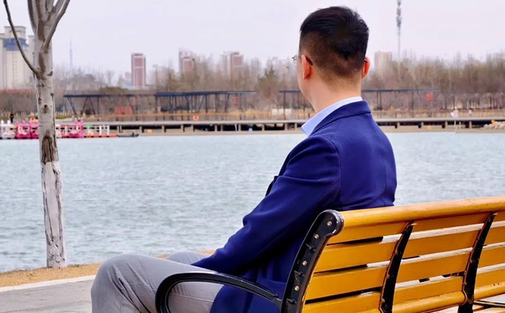 揭开丈夫撒谎背后的心理动因与处理之道