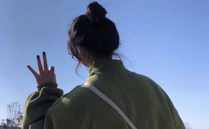 当妻子抱怨工作忙时，千万别说错话